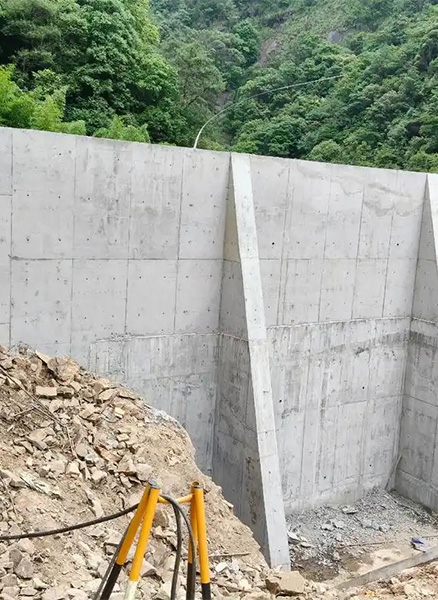 濮阳华龙区重力式挡土墙